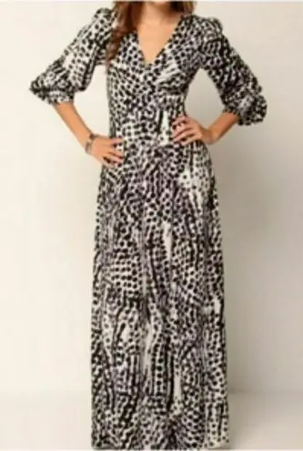 Eliza J Long Sleeve Spotty Dot Animal Chiffon Maxi Dress Black & White 6