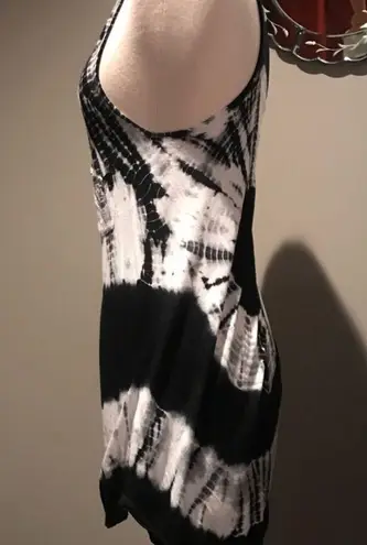 Black & White Tie Dye Top/Dress/Cover