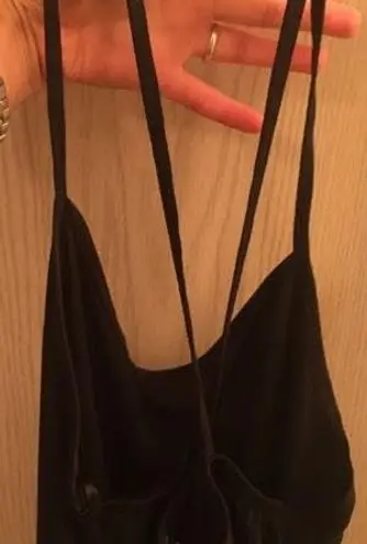 Black Crisscross Back Flowy Top Size L