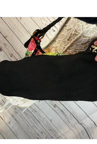 Boutique Weekend Traffic bright floral shoulder bag