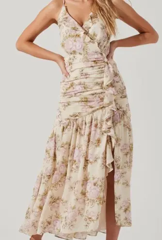 ASTR The Label Kiana Floral Ruched Midi Dress
