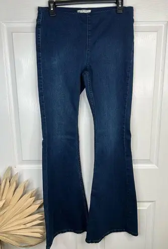 Free People  Women's Flare Jeggings Size 29 Dark Wash Blue Denim Pullon Jeans