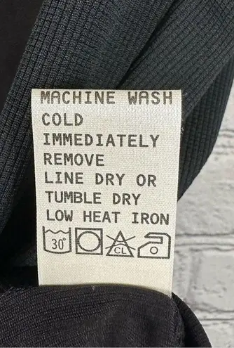 Tail Tech Waffle Tank Top Black Teal & White Edges Performance Fabric M NWT Size M