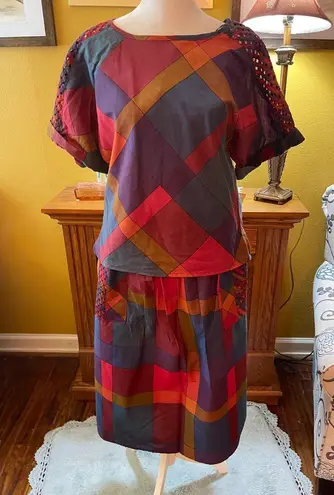 Ms. Paquette vintage block print jewel colored 2 piece pocket skirt set. Size L. Blue Size L