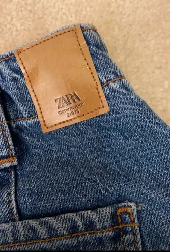 ZARA denim shorts. 2