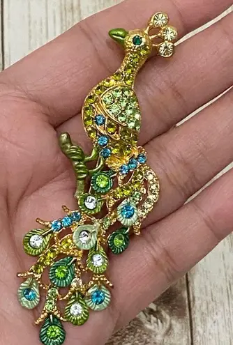 Unsigned Green Rhinestones Peacock Brooch