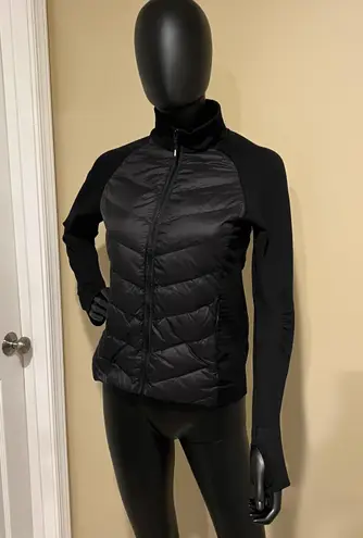 Lightweight Slim Fit Long Sleeve Thumb Hole Down Jacket Activewear gym workout Black Size M