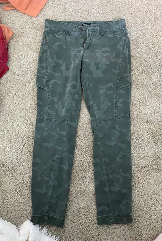 Camo Cargo pants Green Size 6