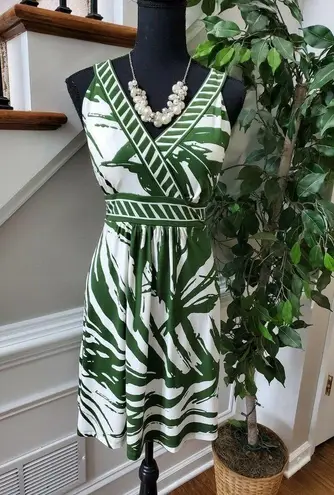 Apt. 9  Women's Green/White Maxi Dress Size PS