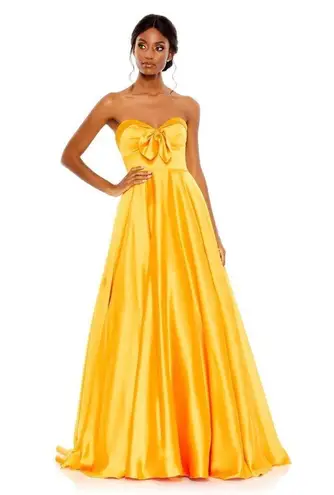Mac Duggal BOW SWEETHEART STRAPLESS A LINE GOWN belle dress size 6 Style #67995