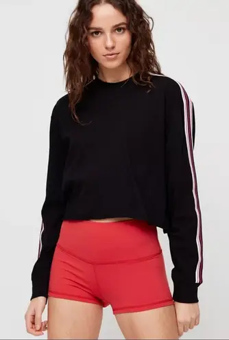 Aritzia TNA long sleeved cropped top in Navy Blue