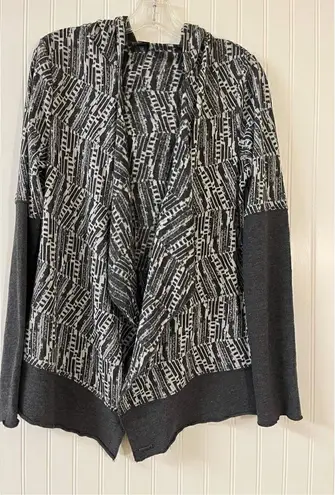 prAna knit top No closure w/hood grays sz Large