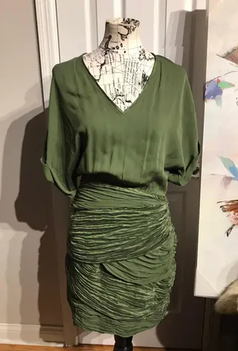 Catherine Malandrino Silk Draped Hem Dolman Loose Fit V-neck Bell π Bat π¦ Sleeve