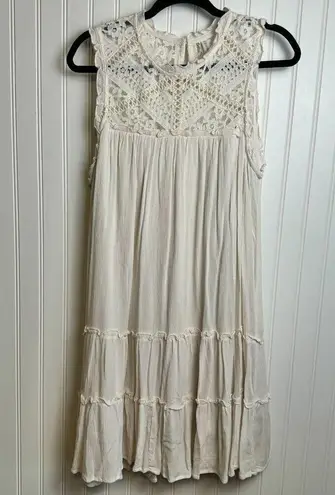 Xhilaration  Ivory Sleeveless Tiered Lined Dress Lace Detail