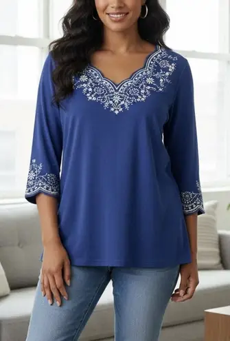 Quacker Factory Blue Floral Embroidered Rhinestone 3/4 Sleeve Knit Top Size XL - Image 1