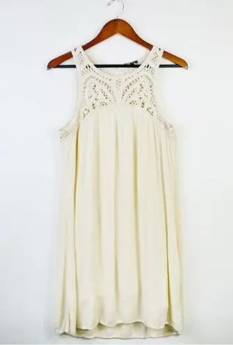 cupio  Beige Crochet Yoke‎ Shift Dress Medium