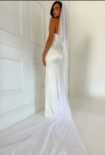 Meshki Kaitlyn Strapless Gown