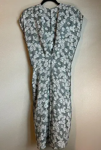 Lewit 100 % Silk Dress Size 2 Daisy Floral Lightweight Sage Green