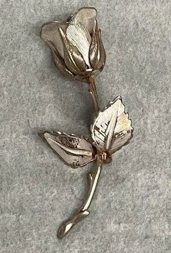 Vintage Signed Giovanni Silver Tone Rose Flower Brooch Floral Old Money Tarnish