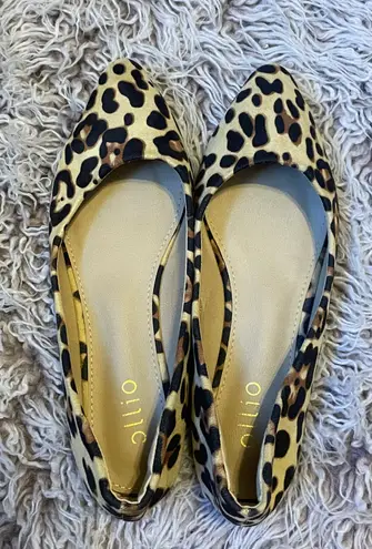 Boutique Designer leopard flats