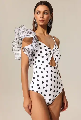 NWT One Shoulder Ruffle Polka Dot One Piece Swimsuit White Size M
