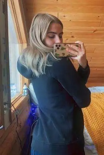 Lululemon Sweatshirt