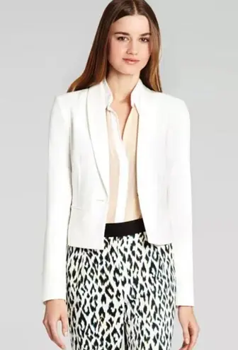 BCBGMAXAZRIA  | White Jacket with a Cutout Back