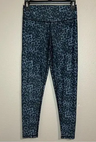Zyia Scrunchy Light N Luxe leopard print ruched 7/8 athletic leggings size 6-8