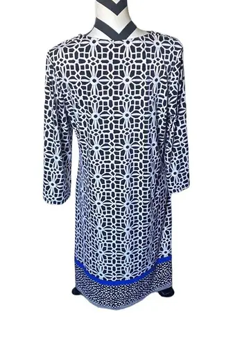 Tacera {} ~ black & white with a hint of blue at the bottom ~ versatile dress