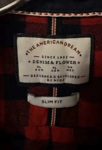 The American Dream Red And Navy Plaid Button Up Slim Fit Women's Shirt Size XL