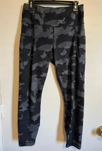 Yogalicious Camo Leggings