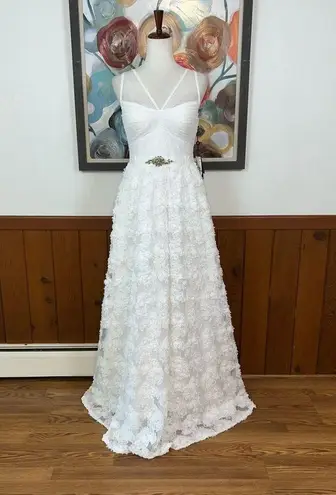 Adrianna Papell Gorgeous New  Wedding Gown!