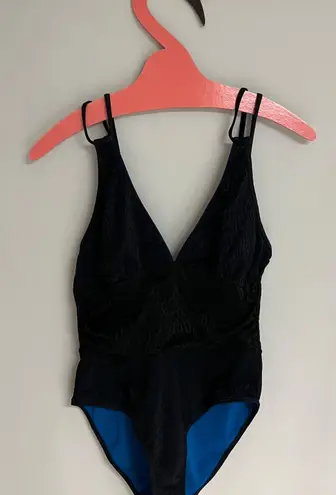 Chic Double Straps One