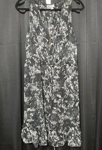 Converse  one star V neck sleeveless sheer gray/black dress