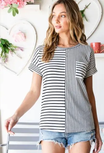 NEW White & Black Mixed Stripes Crewneck Short Sleeve Tee with Chest Pocket M Size M