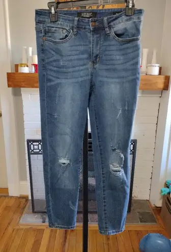 Judy Blue Relaxed Fit distressed jeans