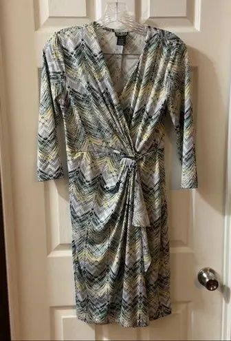 Soho Apparel LTD. Grey Multicolor Chevron V Neck Dress size Small