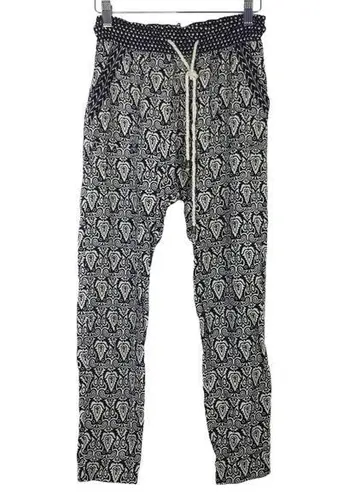 Forever 21  Tapered Pull On Pant Printed Drawstring Elastic Waist Tapered pants