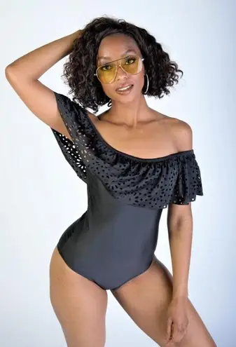 Boutique Off-the-Shoulder One Piece Ruffle Swimsuit