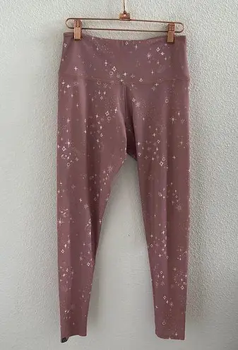 Onzie Hot Yoga High Rise Legging Pink Hue with Star Constellation Print XS