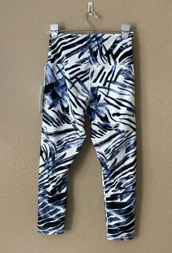 Balance Collection Marlin Painted Animal Contender 22" Compression Capri Legging