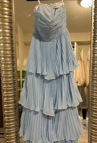 Fame and Partners dress size 0. Beautiful dress for Bridesmaid or Maid of Honor