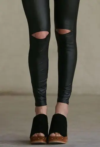 Gypsy Warrior NEW  Legging Slit Knee Shiny Faux Leather Pleather X-Small NWOT