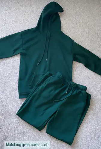 Green Sweat Set