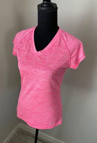 Legend Hot Pink V Neck Workout Top Small Gently Used