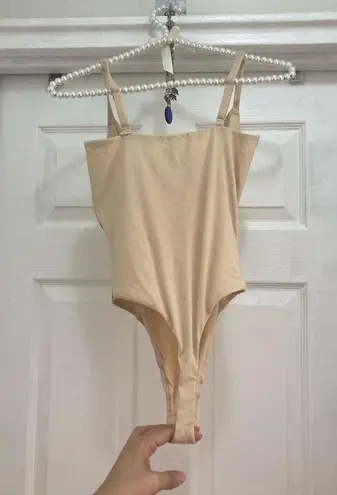 SKIMS Size Large Sand Fits Everybody Adaptive Bodysuit Top Side Hooks NWT