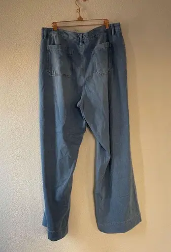 Lane Bryant  mid rise wide leg trouser jean size 18