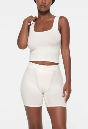 SKIMS Cotton Rib Boxer in Marble, Size Large