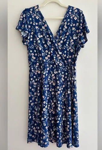 Kaileigh Blue Floral Faux Wrap Midi Stretch Dress, Size Large