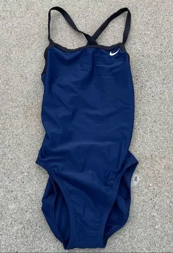 Nike  Chlorine Resistant One Piece Swimsuit size 4